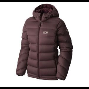 MOUNTAIN HARDWEAR
StretchDown Plus Hooded Jacket